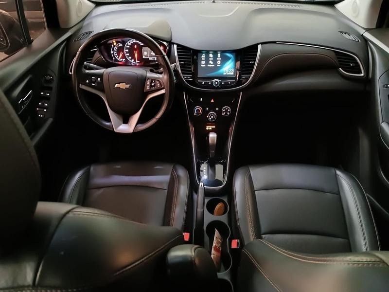 Chevrolet TRACKER PREMIER 1.4 TURBO 2018 HÉLIO AUTOMÓVEIS LAJEADO / Carros no Vale