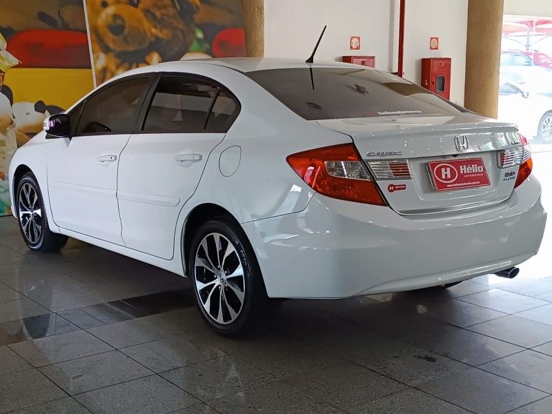 Honda CIVIC SEDAN LXR 2015 HÉLIO AUTOMÓVEIS LAJEADO / Carros no Vale