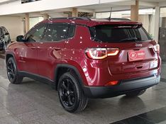 Jeep COMPASS SPORT 2.0 2017 HÉLIO AUTOMÓVEIS LAJEADO / Carros no Vale