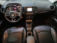 Jeep COMPASS SPORT 2.0 2017 HÉLIO AUTOMÓVEIS LAJEADO / Carros no Vale