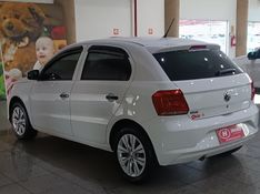 Volkswagen GOL 1.0 2023 HÉLIO AUTOMÓVEIS LAJEADO / Carros no Vale