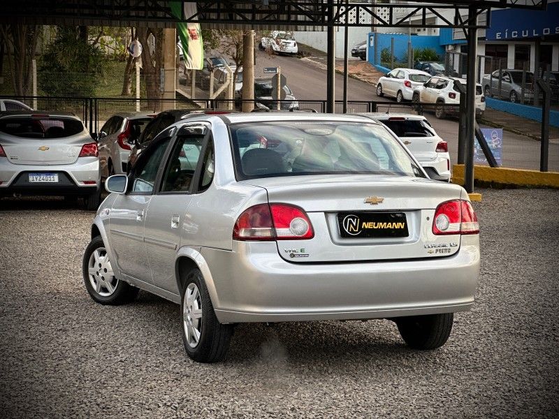 Chevrolet CLASSIC LS 1.0 VHC 2013 NEUMANN VEÍCULOS ARROIO DO MEIO / Carros no Vale