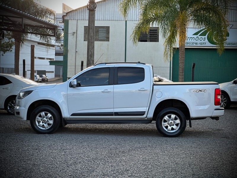 Chevrolet S10 LT 2.8 4×4 2016 NEUMANN VEÍCULOS ARROIO DO MEIO / Carros no Vale