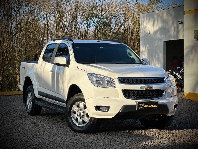 Chevrolet S10 LT 2.8 4×4 2016 NEUMANN VEÍCULOS ARROIO DO MEIO / Carros no Vale