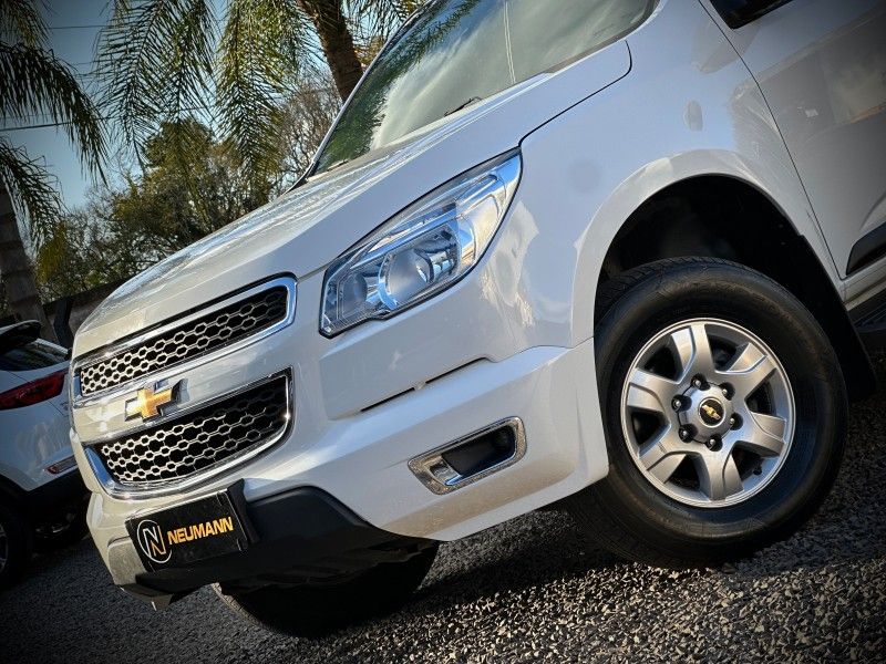 Chevrolet S10 LT 2.8 4×4 2016 NEUMANN VEÍCULOS ARROIO DO MEIO / Carros no Vale