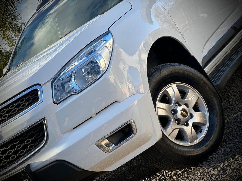 Chevrolet S10 LT 2.8 4×4 2016 NEUMANN VEÍCULOS ARROIO DO MEIO / Carros no Vale