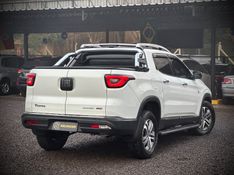 Fiat TORO VOLCANO 2.0 2017 NEUMANN VEÍCULOS ARROIO DO MEIO / Carros no Vale