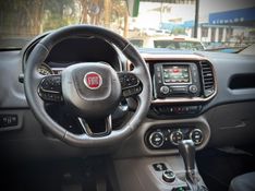 Fiat TORO VOLCANO 2.0 2017 NEUMANN VEÍCULOS ARROIO DO MEIO / Carros no Vale