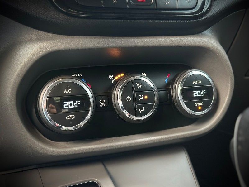 Fiat TORO VOLCANO 2.0 2017 NEUMANN VEÍCULOS ARROIO DO MEIO / Carros no Vale