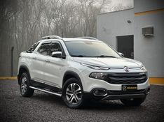 Fiat TORO VOLCANO 2.0 2017 NEUMANN VEÍCULOS ARROIO DO MEIO / Carros no Vale