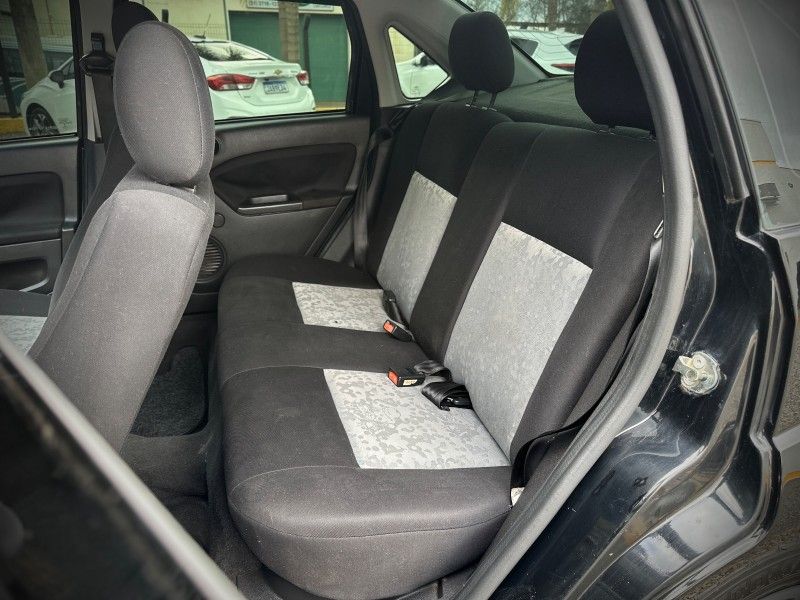 Ford FIESTA SEDAN CLASS 1.0 2009 NEUMANN VEÍCULOS ARROIO DO MEIO / Carros no Vale