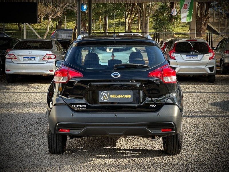 Nissan KICKS SV 1.6 2020 NEUMANN VEÍCULOS ARROIO DO MEIO / Carros no Vale