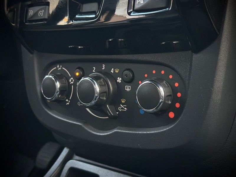 Renault DUSTER DYNAMIQUE 1.6 2016 NEUMANN VEÍCULOS ARROIO DO MEIO / Carros no Vale