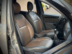 Renault DUSTER DYNAMIQUE 1.6 2016 NEUMANN VEÍCULOS ARROIO DO MEIO / Carros no Vale