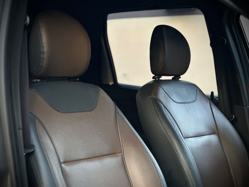 Renault DUSTER DYNAMIQUE 1.6 2016 NEUMANN VEÍCULOS ARROIO DO MEIO / Carros no Vale