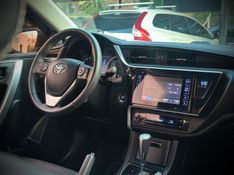 Toyota COROLLA XEi 2.0 2019 NEUMANN VEÍCULOS ARROIO DO MEIO / Carros no Vale