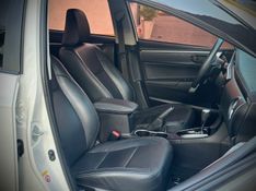 Toyota COROLLA XEi 2.0 2019 NEUMANN VEÍCULOS ARROIO DO MEIO / Carros no Vale