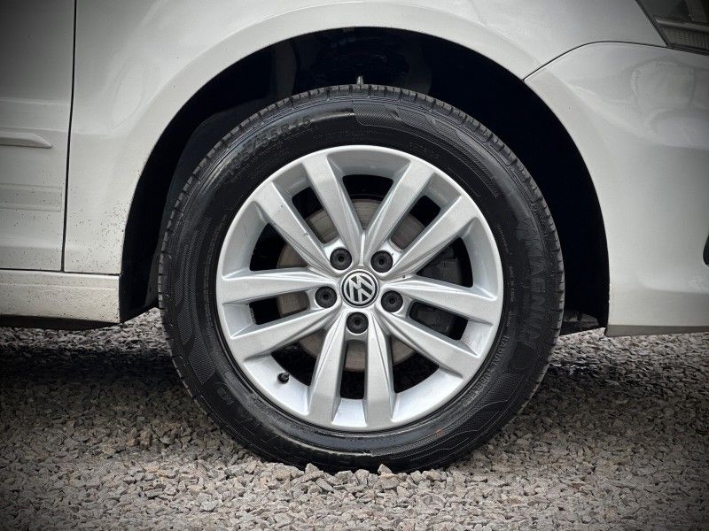Volkswagen FOX CONNECT 1.6 2019 NEUMANN VEÍCULOS ARROIO DO MEIO / Carros no Vale
