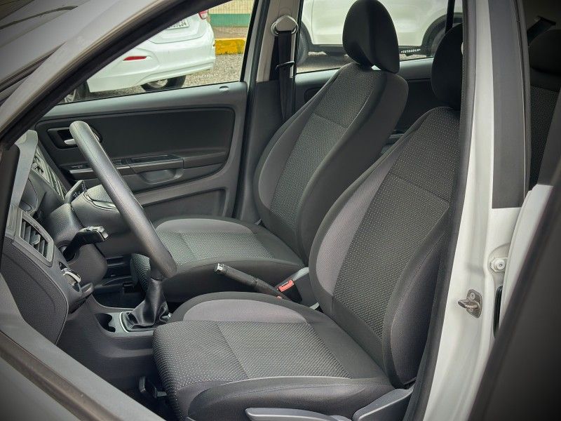 Volkswagen FOX CONNECT 1.6 2019 NEUMANN VEÍCULOS ARROIO DO MEIO / Carros no Vale