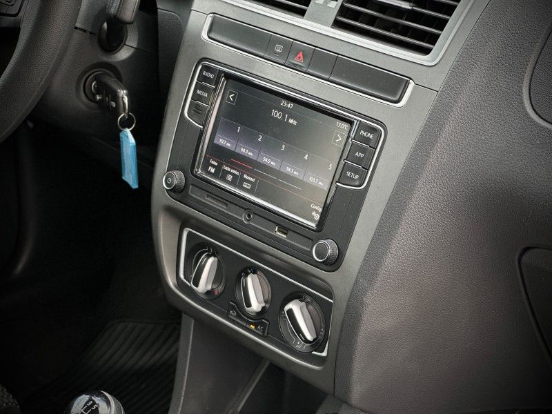Volkswagen FOX CONNECT 1.6 2019 NEUMANN VEÍCULOS ARROIO DO MEIO / Carros no Vale