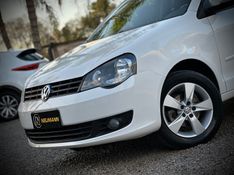 Volkswagen POLO SEDAN 1.6 2014 NEUMANN VEÍCULOS ARROIO DO MEIO / Carros no Vale
