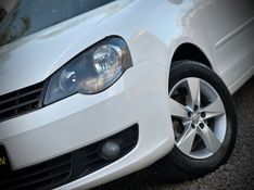 Volkswagen POLO SEDAN 1.6 2014 NEUMANN VEÍCULOS ARROIO DO MEIO / Carros no Vale