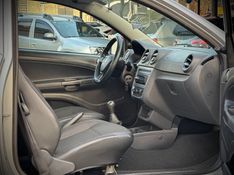 Volkswagen SAVEIRO ROBUST 1.6 2019 NEUMANN VEÍCULOS ARROIO DO MEIO / Carros no Vale