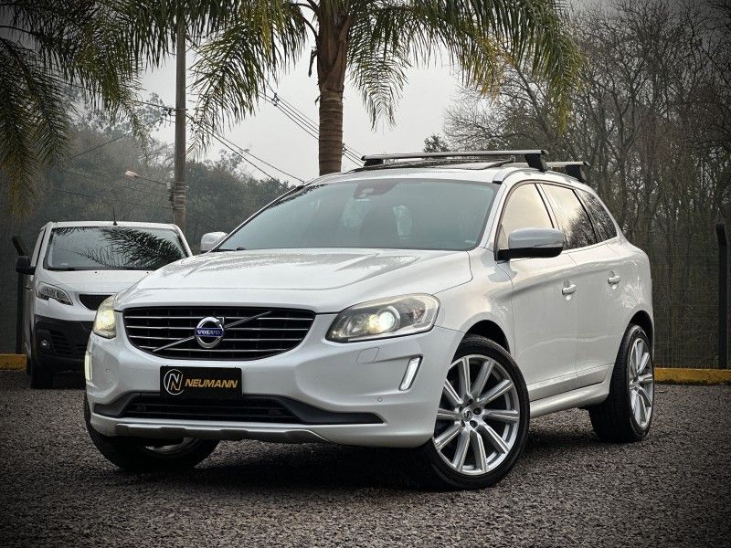 Volvo XC60 MOMENTUM 2.4 TURBO 2017 NEUMANN VEÍCULOS ARROIO DO MEIO / Carros no Vale