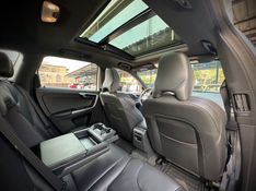 Volvo XC60 MOMENTUM 2.4 TURBO 2017 NEUMANN VEÍCULOS ARROIO DO MEIO / Carros no Vale
