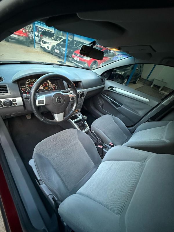 CHEVROLET VECTRA ELEGANCE 2.0 8V /2010 FERREIRA VEÍCULOS VENÂNCIO AIRES / Carros no Vale