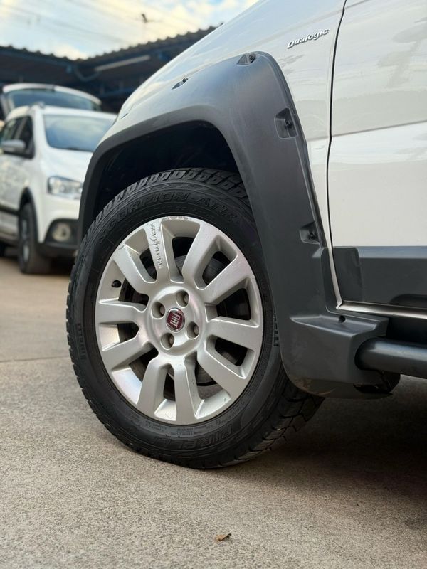 Fiat STRADA ADVENTURE CD 1.8 2014 FERREIRA VEÍCULOS VENÂNCIO AIRES / Carros no Vale