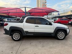 Fiat STRADA ADVENTURE CD 1.8 2014 FERREIRA VEÍCULOS VENÂNCIO AIRES / Carros no Vale
