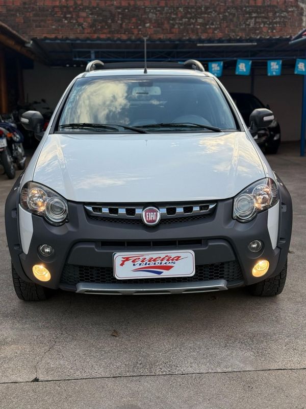Fiat STRADA ADVENTURE CD 1.8 2014 FERREIRA VEÍCULOS VENÂNCIO AIRES / Carros no Vale
