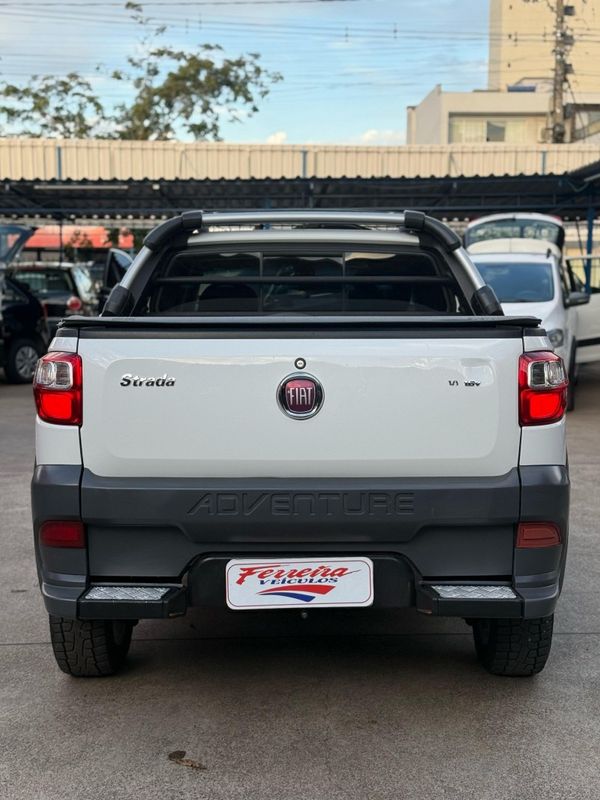 Fiat STRADA ADVENTURE CD 1.8 2014 FERREIRA VEÍCULOS VENÂNCIO AIRES / Carros no Vale