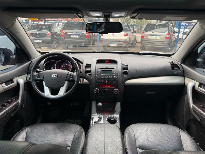 Kia SORENTO EX 2.4 2012 FERREIRA VEÍCULOS VENÂNCIO AIRES / Carros no Vale