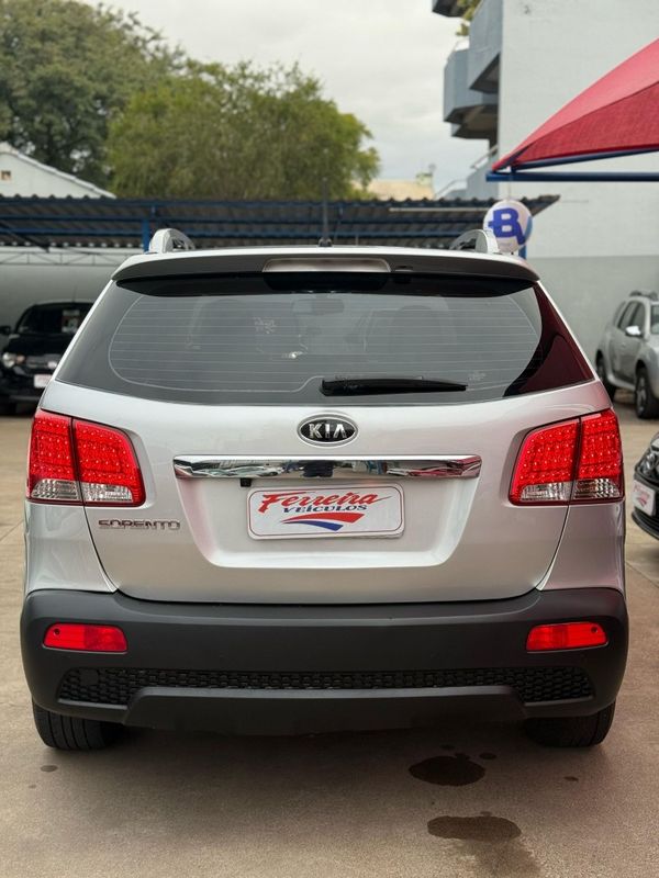Kia SORENTO EX 2.4 2012 FERREIRA VEÍCULOS VENÂNCIO AIRES / Carros no Vale