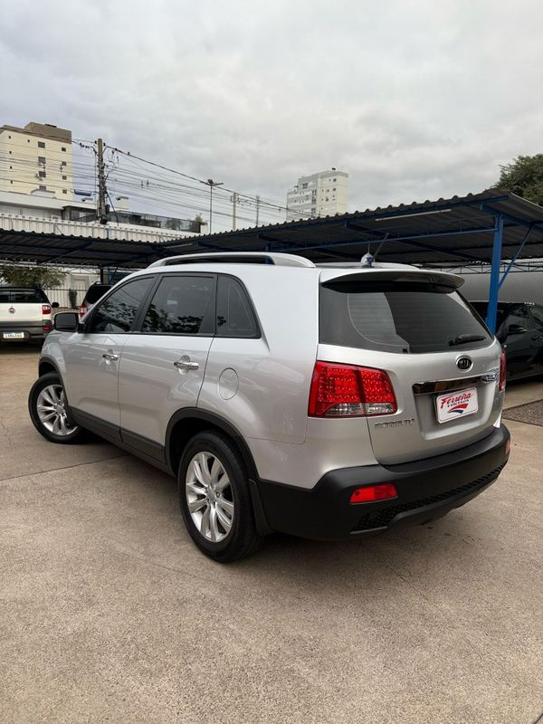 Kia SORENTO EX 2.4 2012 FERREIRA VEÍCULOS VENÂNCIO AIRES / Carros no Vale