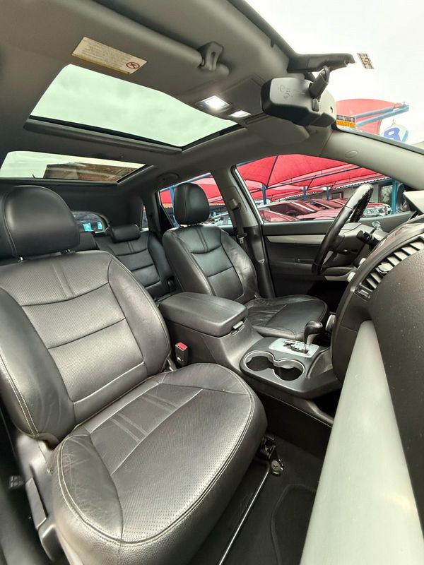 Kia SORENTO EX 2.4 2012 FERREIRA VEÍCULOS VENÂNCIO AIRES / Carros no Vale