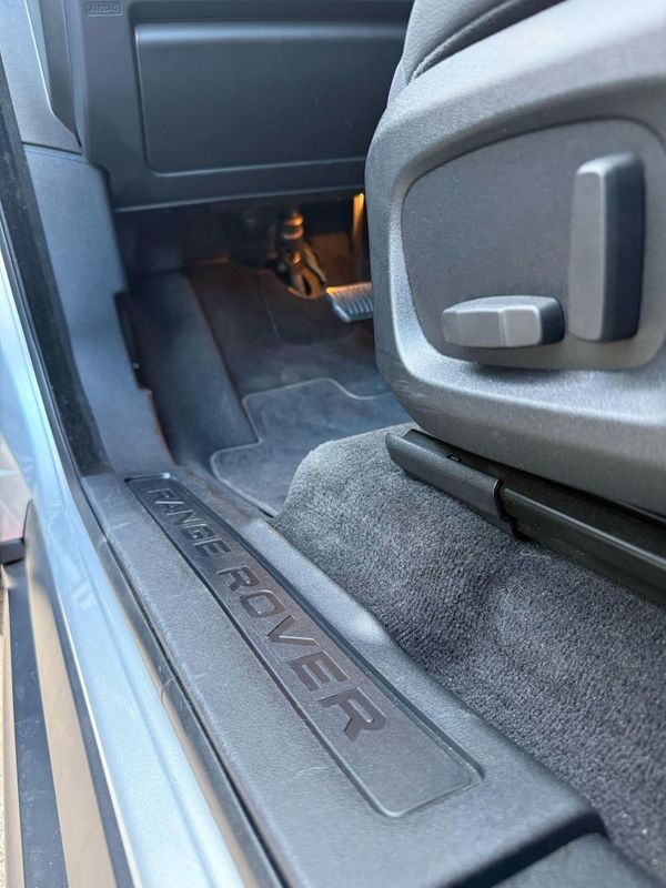 Land Rover EVOQUE 2.0 SI4 2017 FERREIRA VEÍCULOS VENÂNCIO AIRES / Carros no Vale