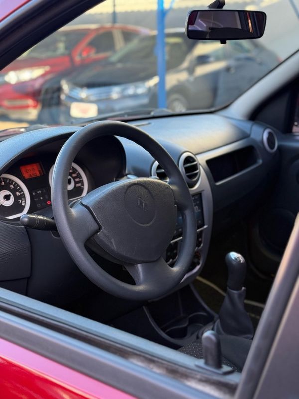 Renault SANDERO STEPWAY 1.6 2010 FERREIRA VEÍCULOS VENÂNCIO AIRES / Carros no Vale