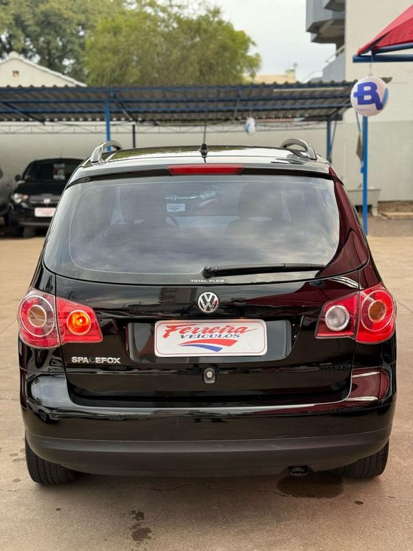 Volkswagen SPACEFOX COMFORTLINE 1.6Mi 8V 2008 FERREIRA VEÍCULOS VENÂNCIO AIRES / Carros no Vale