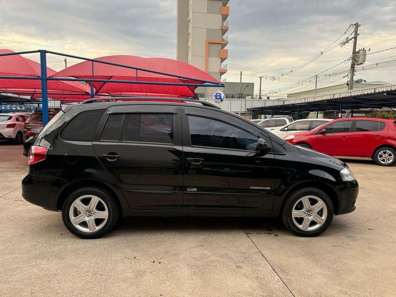 Volkswagen SPACEFOX COMFORTLINE 1.6Mi 8V 2008 FERREIRA VEÍCULOS VENÂNCIO AIRES / Carros no Vale
