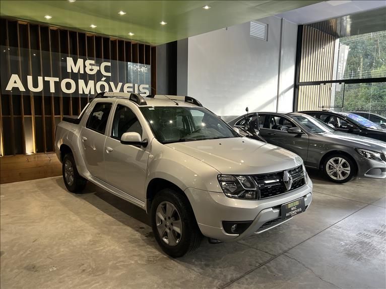 RENAULT DUSTER OROCH 1.6 16V Dynamique 2016/2017 M&C AUTOMÓVEIS CAXIAS DO SUL / Carros no Vale