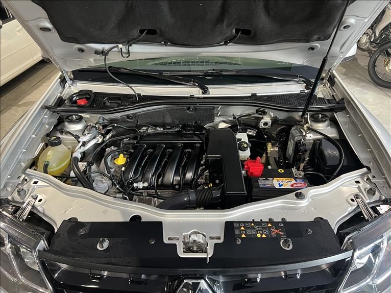 RENAULT DUSTER OROCH 1.6 16V Dynamique 2016/2017 M&C AUTOMÓVEIS CAXIAS DO SUL / Carros no Vale