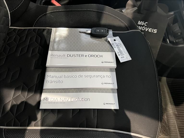 RENAULT DUSTER OROCH 1.6 16V Dynamique 2016/2017 M&C AUTOMÓVEIS CAXIAS DO SUL / Carros no Vale