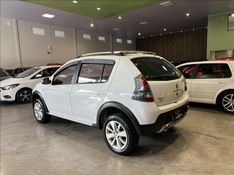 RENAULT SANDERO 1.6 Stepway 8V 2013/2014 M&C AUTOMÓVEIS CAXIAS DO SUL / Carros no Vale