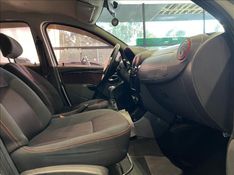 RENAULT SANDERO 1.6 Stepway 8V 2013/2014 M&C AUTOMÓVEIS CAXIAS DO SUL / Carros no Vale