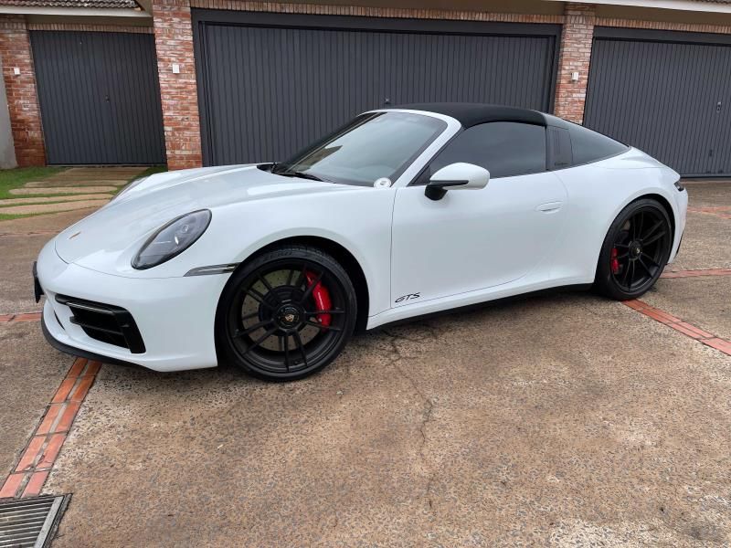 PORSCHE 911 3.0 24V H6 GASOLINA TARGA 4 GTS PDK 2022/2022 FÁBIO BERNARDES PORTO ALEGRE / Carros no Vale
