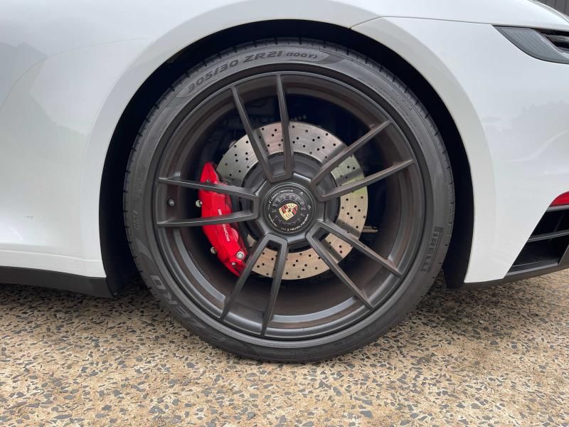 PORSCHE 911 3.0 24V H6 GASOLINA TARGA 4 GTS PDK 2022/2022 FÁBIO BERNARDES PORTO ALEGRE / Carros no Vale