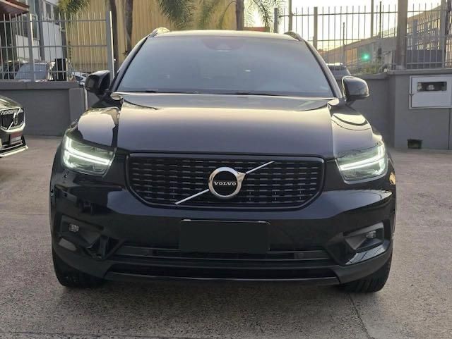 VOLVO XC40 2.0 T5 GASOLINA R-DESIGN AWD GEARTRONIC 2019/2020 FÁBIO BERNARDES PORTO ALEGRE / Carros no Vale